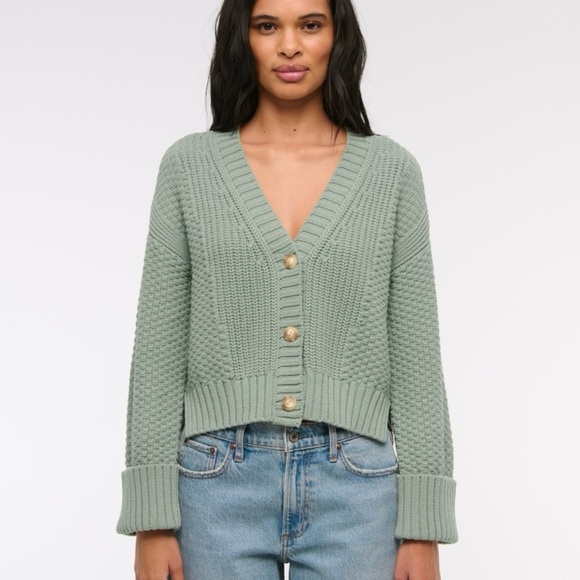 NWT Abercrombie Cardigan - Picture 4 of 4
